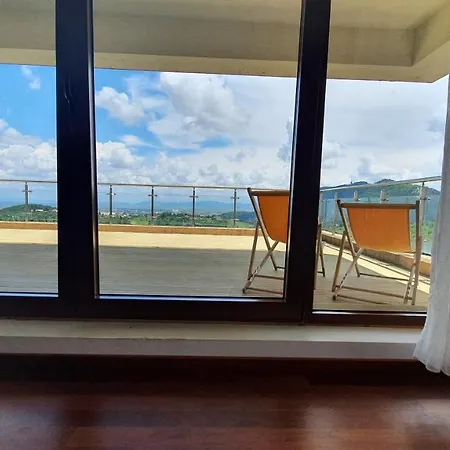 Encore Apartment 1A Апартаменти *