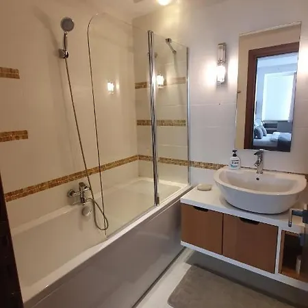 Encore Apartment 1A Апартаменти